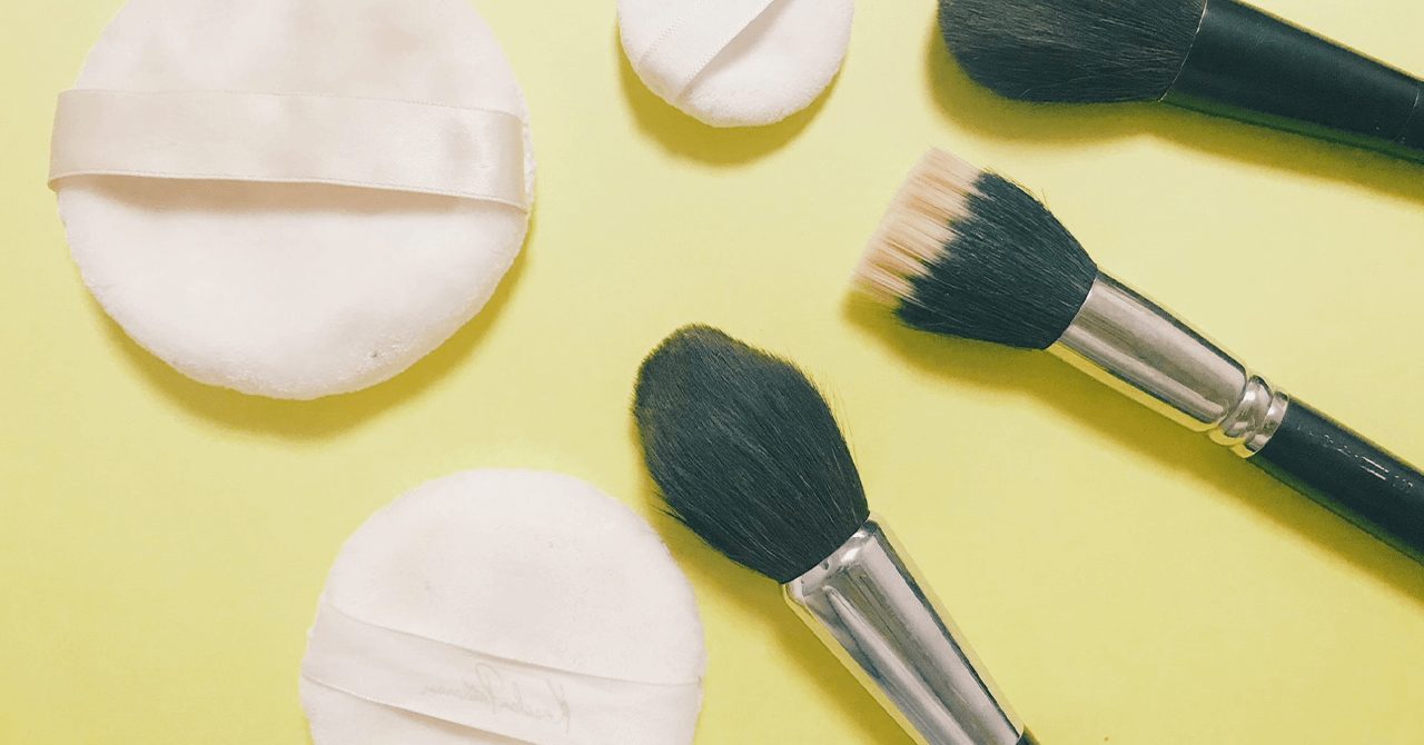 メイクのお悩み相談室☆フェイスパウダーの正しい付け方